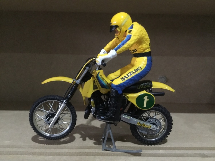 motos vertes miniatures / maquettes