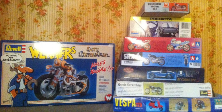 motos vertes miniatures / maquettes