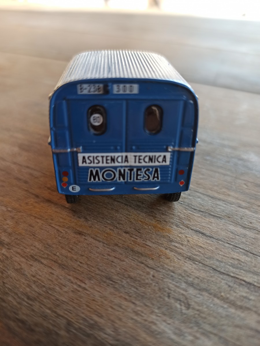 motos vertes miniatures / maquettes