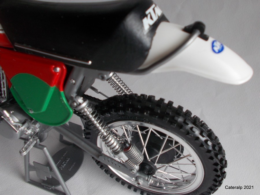 motos vertes miniatures / maquettes