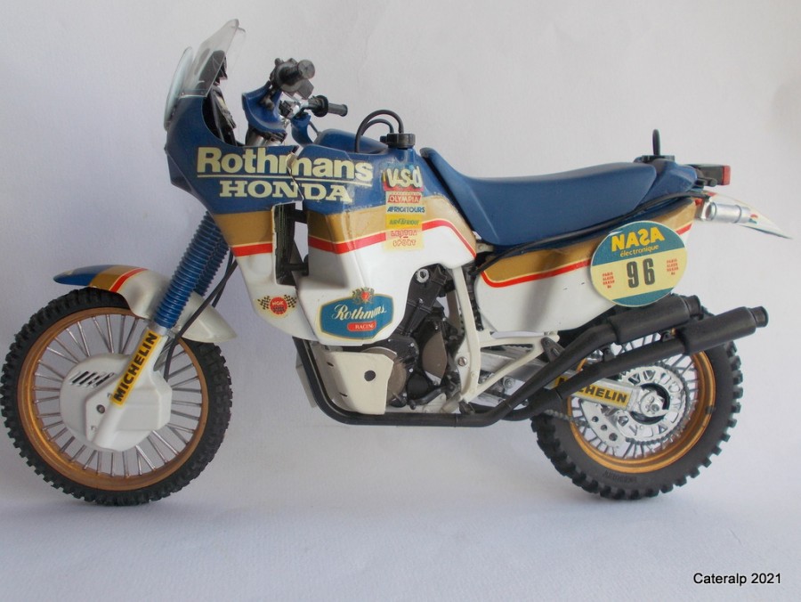 motos vertes miniatures / maquettes