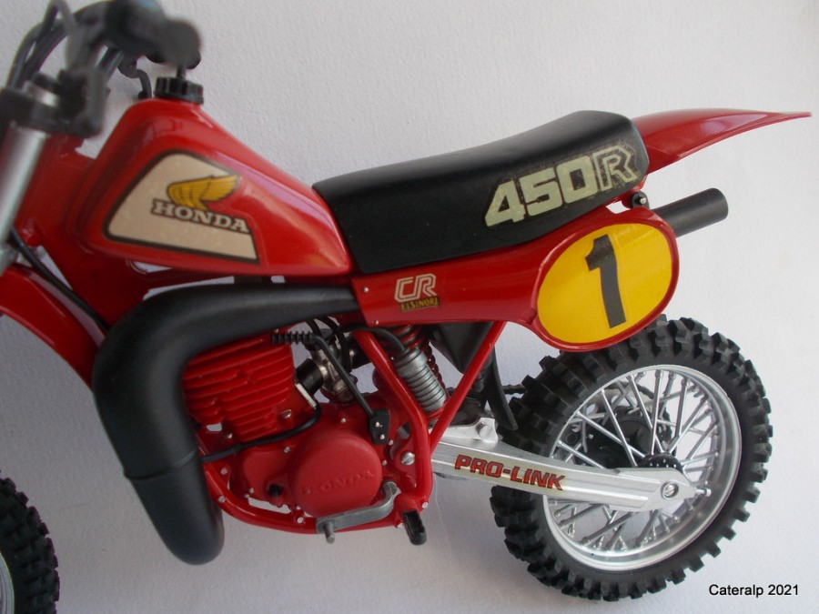 motos vertes miniatures / maquettes