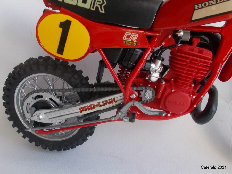motos vertes miniatures / maquettes