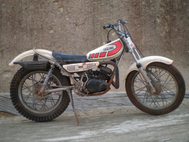 motos vertes miniatures / maquettes
