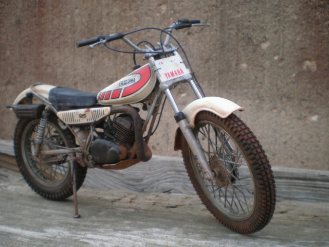 motos vertes miniatures / maquettes