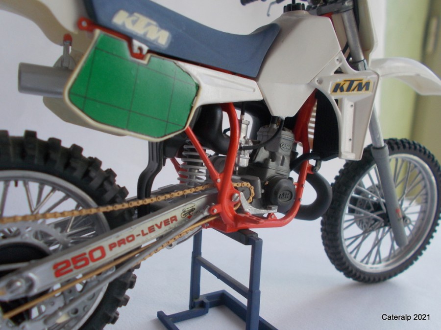 motos vertes miniatures / maquettes
