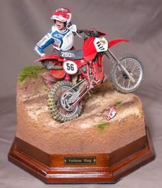 motos vertes miniatures / maquettes
