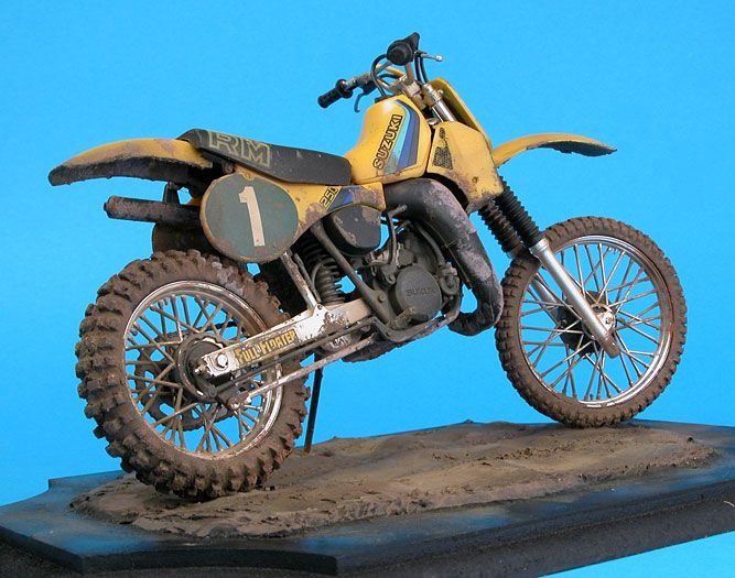 motos vertes miniatures / maquettes