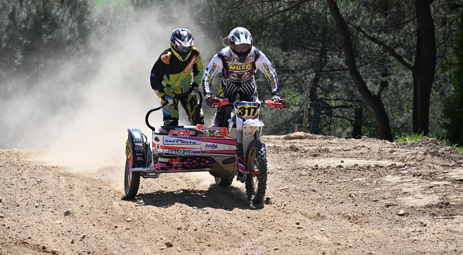 BIGNAN (56) MOTOCROSS 100% MOTOS ANCIENNES FFM LES 9 ET 10 MAI 2026.