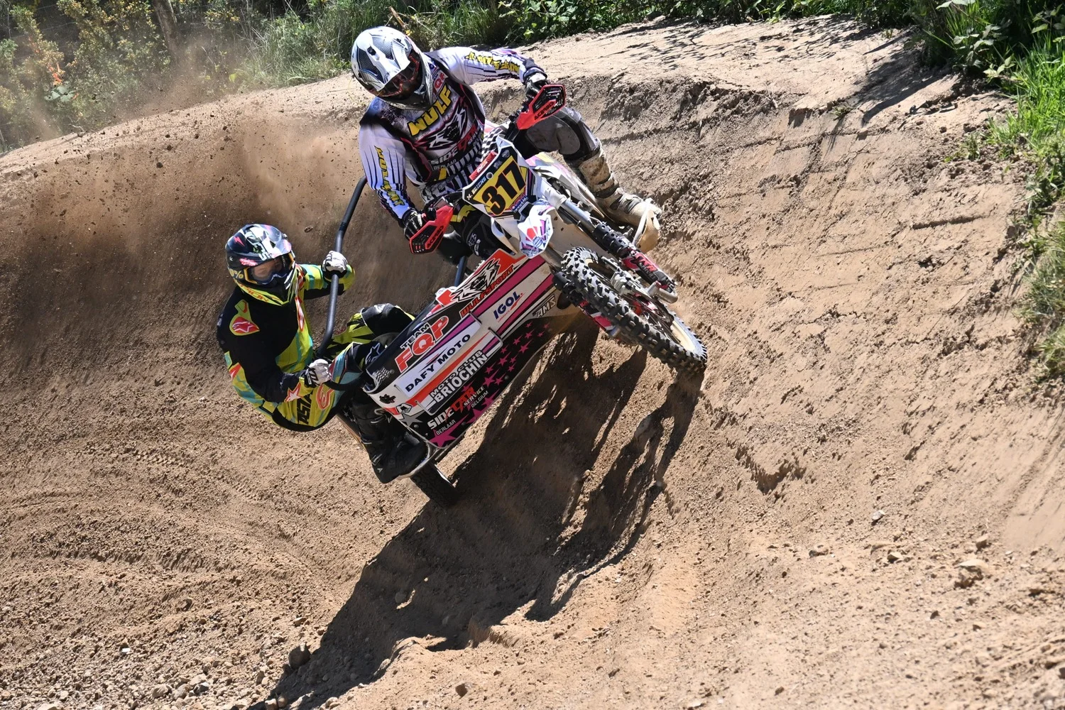 BIGNAN (56) MOTOCROSS 100% MOTOS ANCIENNES FFM LES 9 ET 10 MAI 2026.