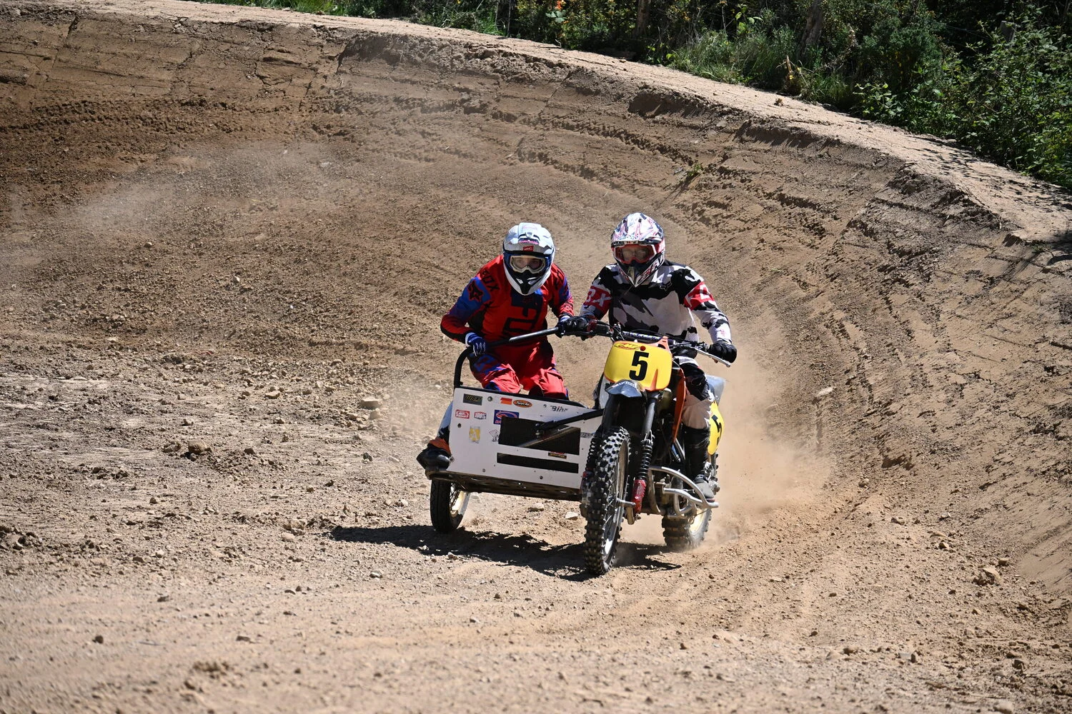 BIGNAN (56) MOTOCROSS 100% MOTOS ANCIENNES FFM LES 9 ET 10 MAI 2026.