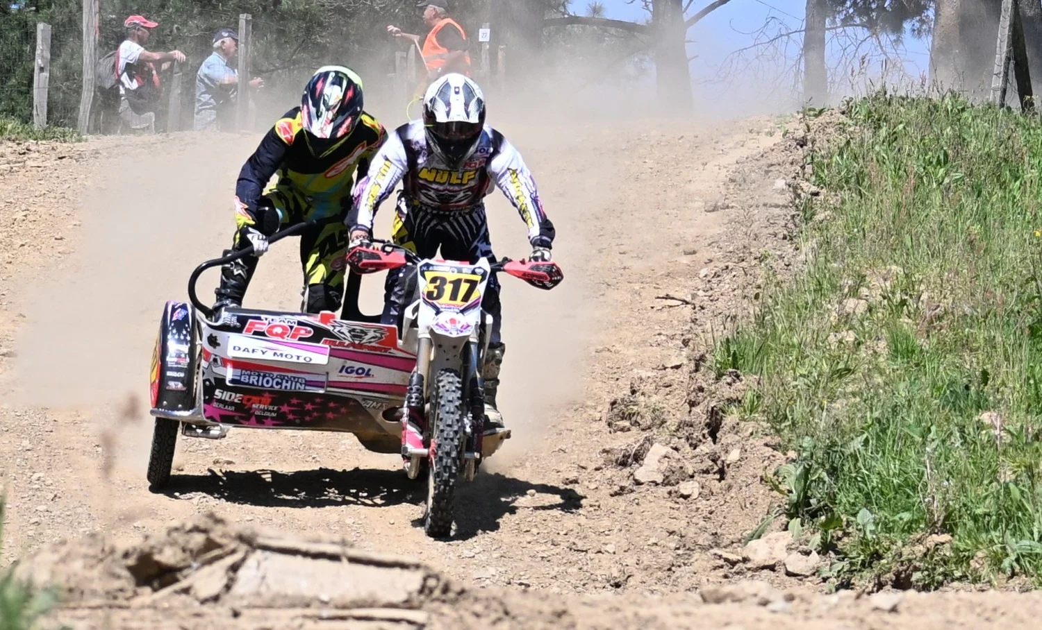 BIGNAN (56) MOTOCROSS 100% MOTOS ANCIENNES FFM LES 9 ET 10 MAI 2026.