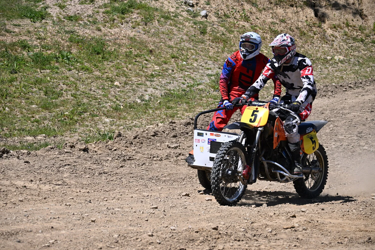 BIGNAN (56) MOTOCROSS 100% MOTOS ANCIENNES FFM LES 9 ET 10 MAI 2026.