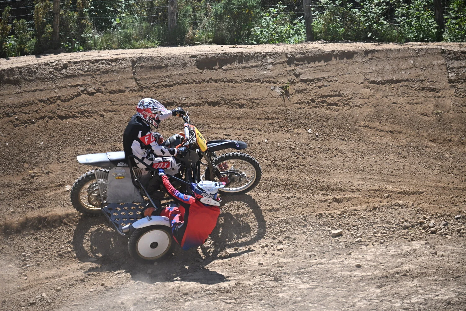 BIGNAN (56) MOTOCROSS 100% MOTOS ANCIENNES FFM LES 9 ET 10 MAI 2026.