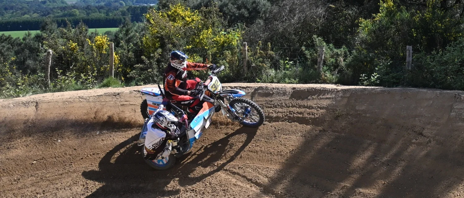 BIGNAN (56) MOTOCROSS 100% MOTOS ANCIENNES FFM LES 9 ET 10 MAI 2026.