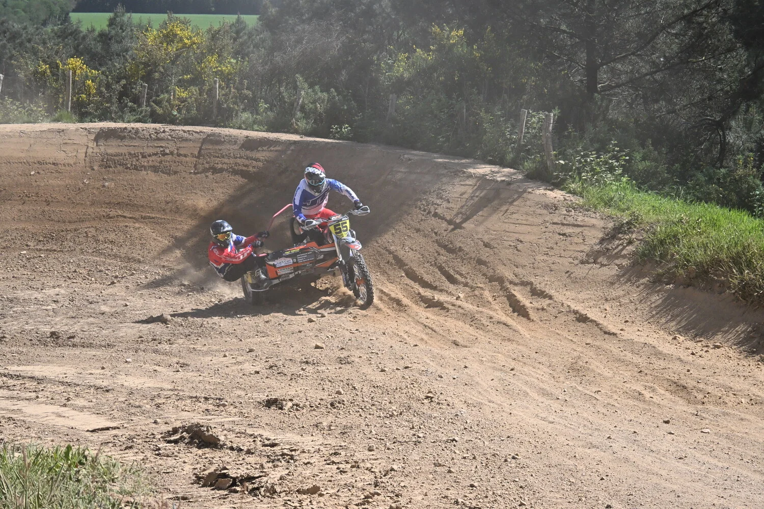 BIGNAN (56) MOTOCROSS 100% MOTOS ANCIENNES FFM LES 9 ET 10 MAI 2026.