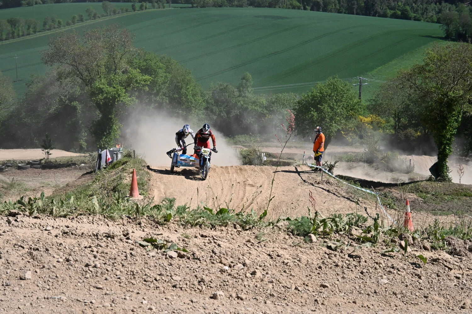 BIGNAN (56) MOTOCROSS 100% MOTOS ANCIENNES FFM LES 9 ET 10 MAI 2026.