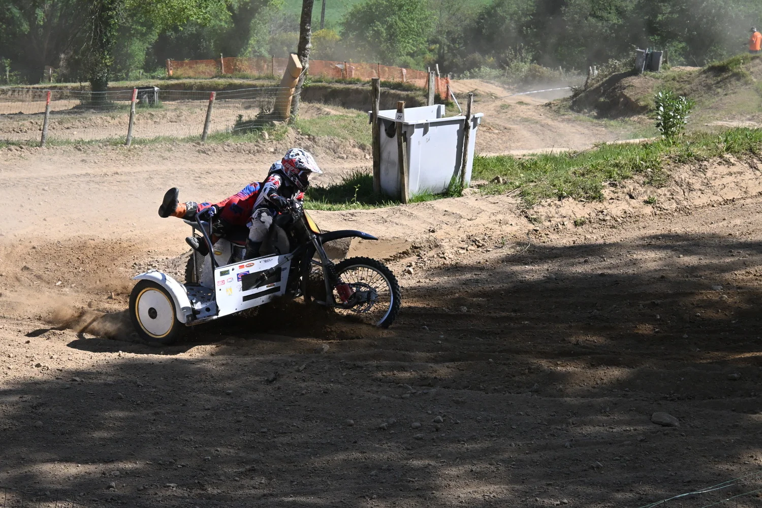 BIGNAN (56) MOTOCROSS 100% MOTOS ANCIENNES FFM LES 9 ET 10 MAI 2026.