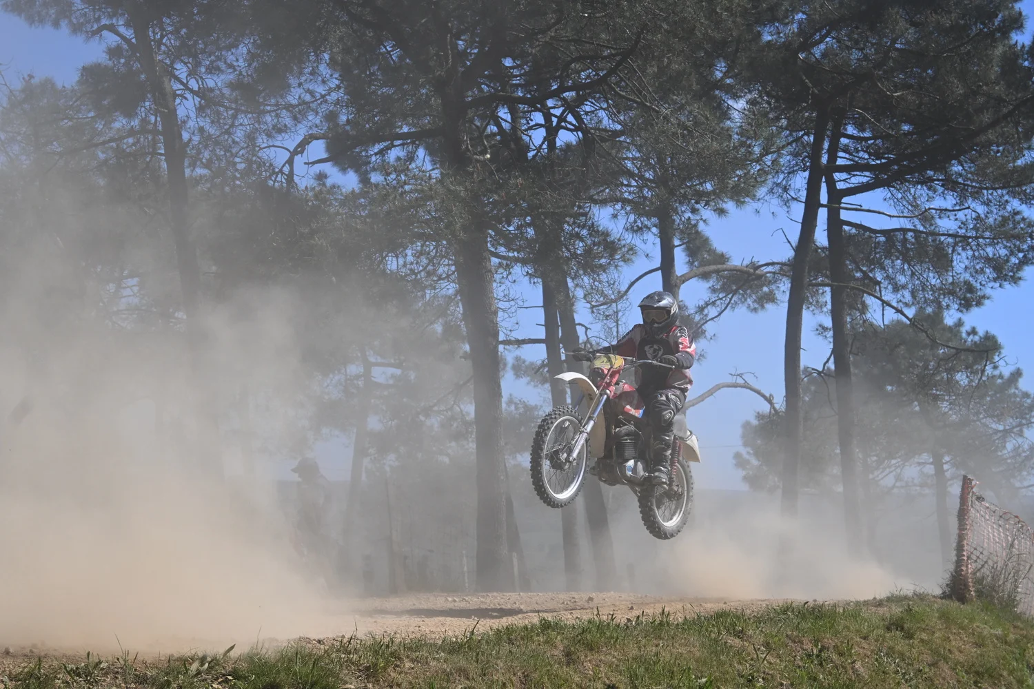 BIGNAN (56) MOTOCROSS 100% MOTOS ANCIENNES FFM LES 9 ET 10 MAI 2026.