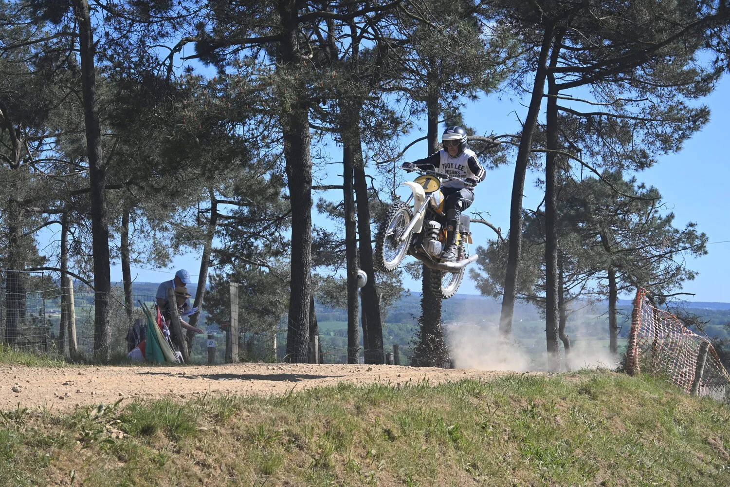 BIGNAN (56) MOTOCROSS 100% MOTOS ANCIENNES FFM LES 9 ET 10 MAI 2026.