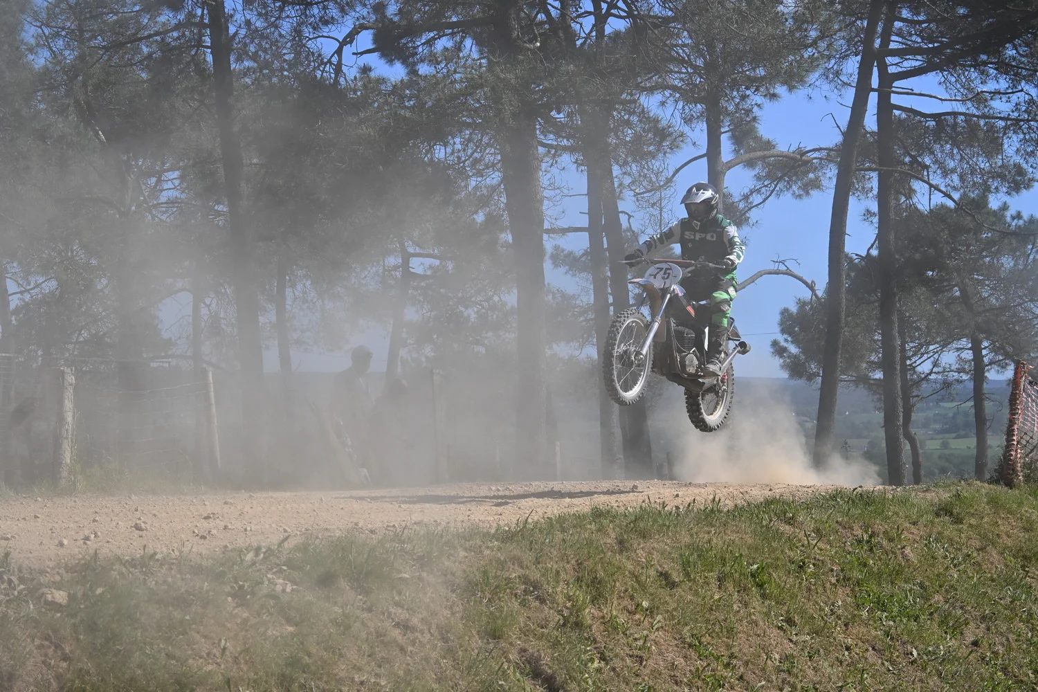 BIGNAN (56) MOTOCROSS 100% MOTOS ANCIENNES FFM LES 9 ET 10 MAI 2026.