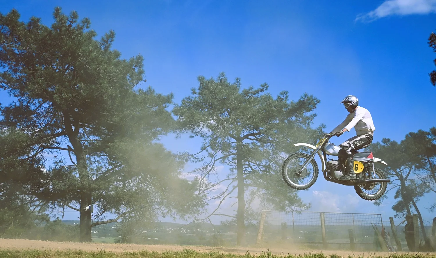 BIGNAN (56) MOTOCROSS 100% MOTOS ANCIENNES FFM LES 9 ET 10 MAI 2026.