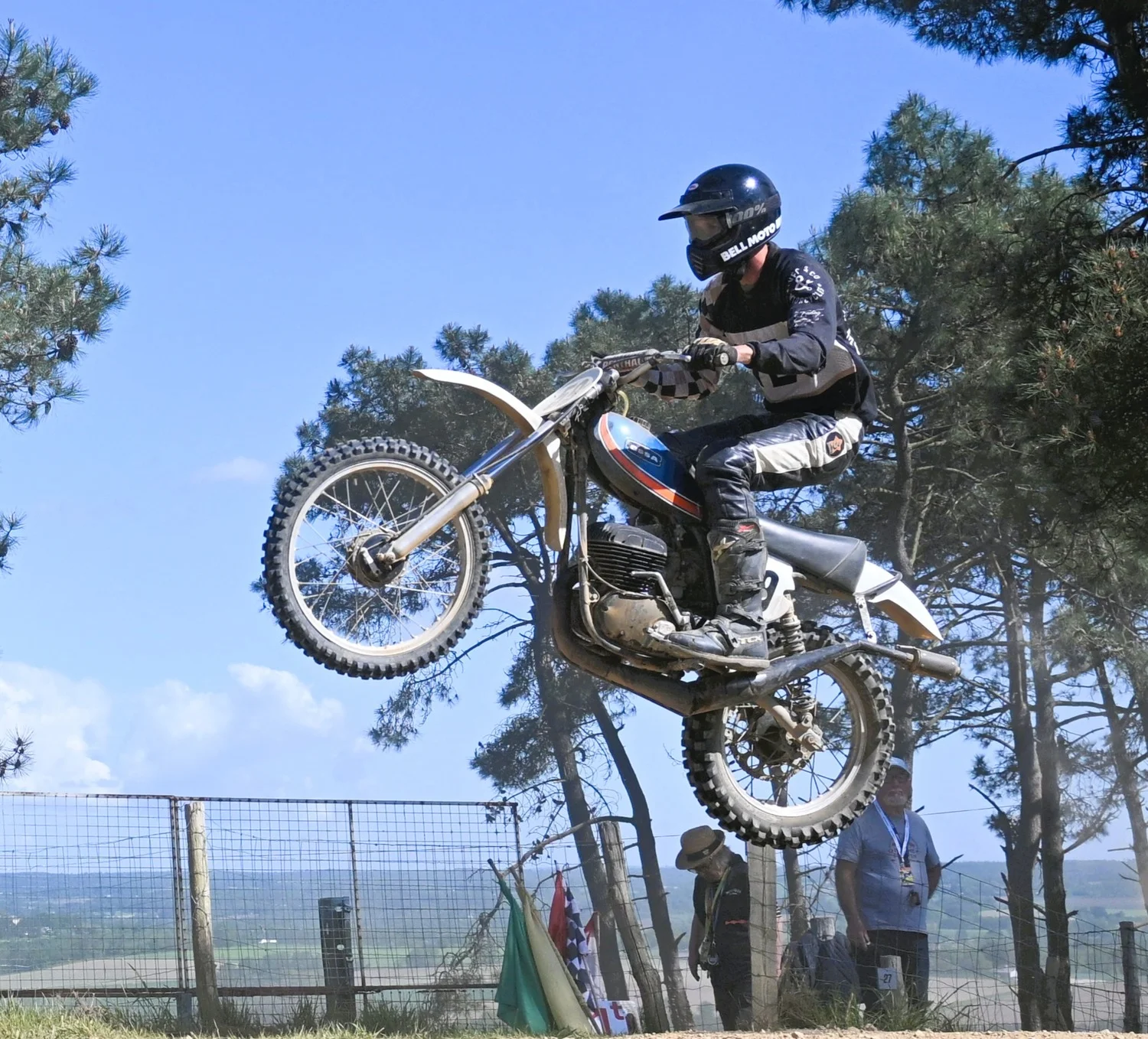 BIGNAN (56) MOTOCROSS 100% MOTOS ANCIENNES FFM LES 9 ET 10 MAI 2026.