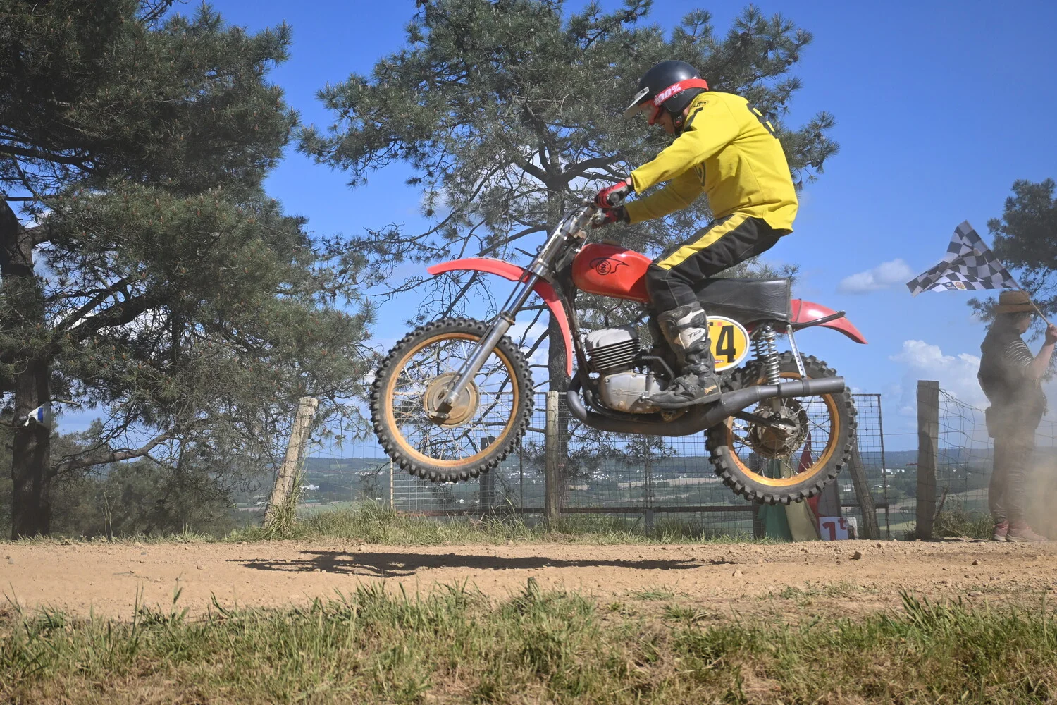 BIGNAN (56) MOTOCROSS 100% MOTOS ANCIENNES FFM LES 9 ET 10 MAI 2026.