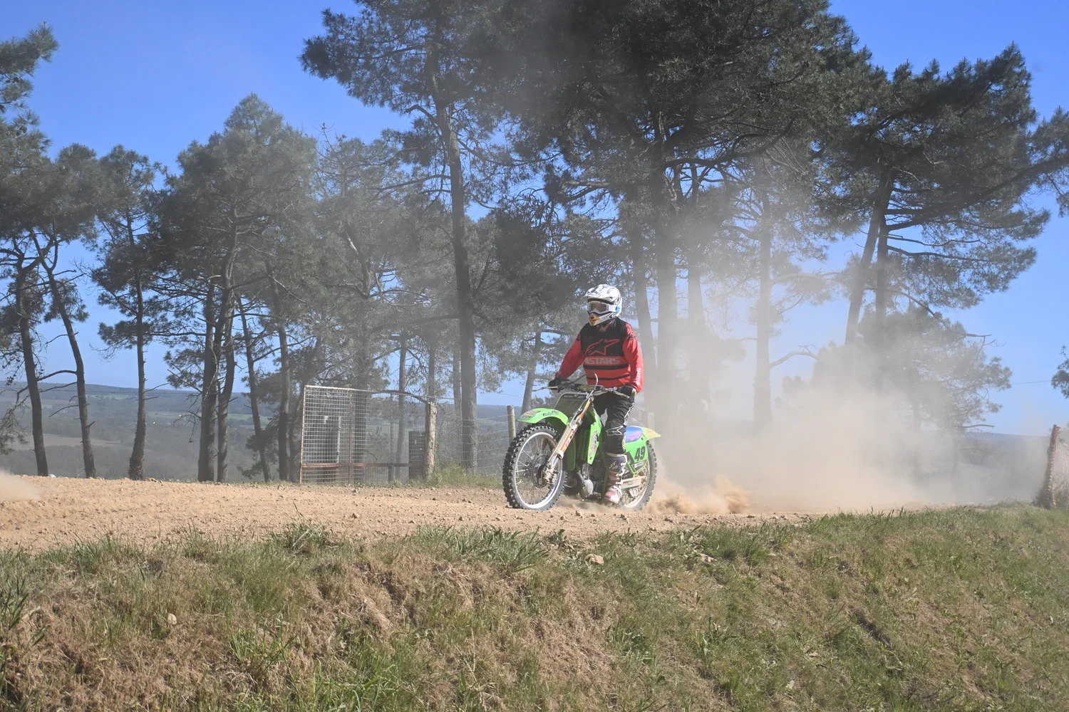 BIGNAN (56) MOTOCROSS 100% MOTOS ANCIENNES FFM LES 9 ET 10 MAI 2026.
