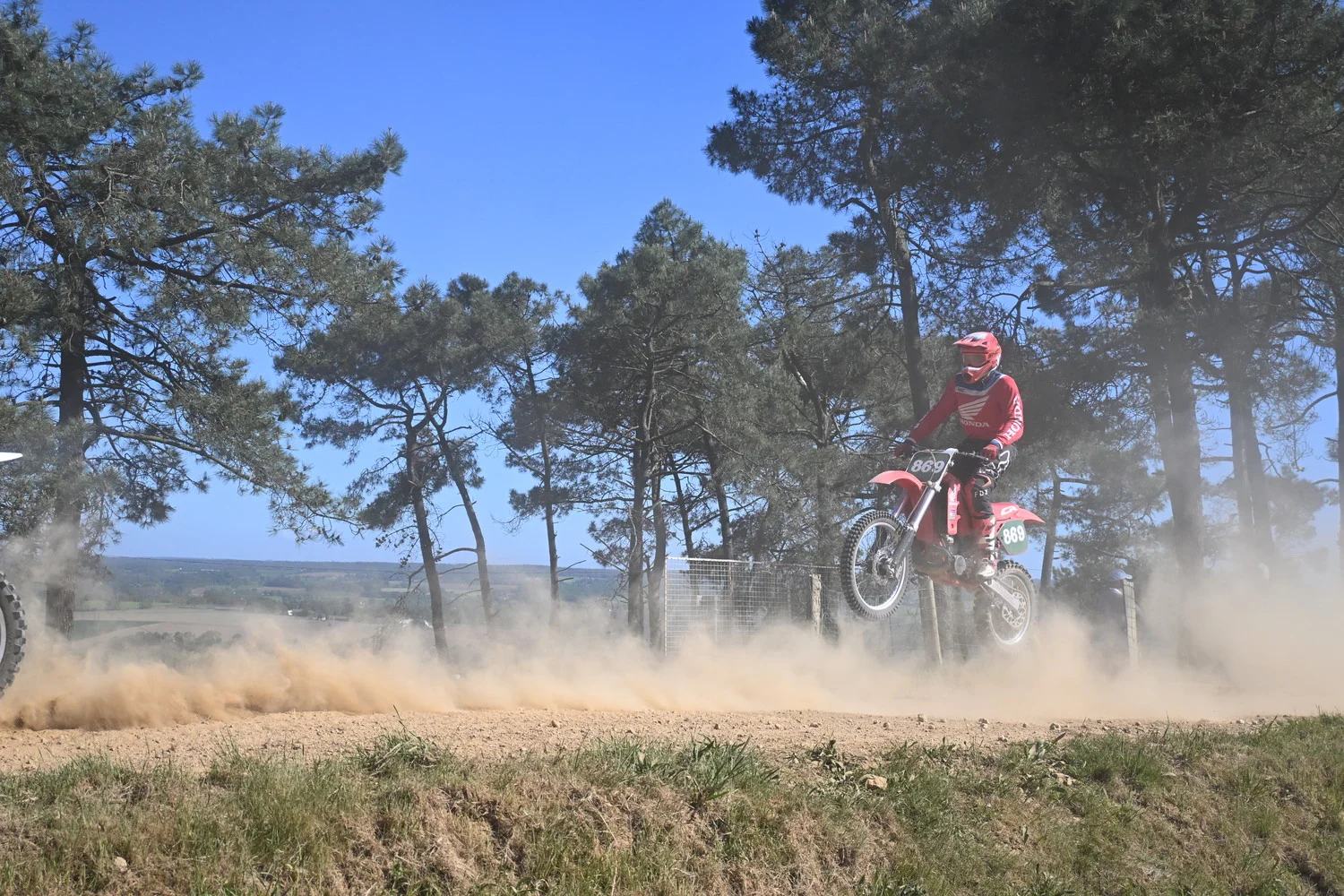 BIGNAN (56) MOTOCROSS 100% MOTOS ANCIENNES FFM LES 9 ET 10 MAI 2026.