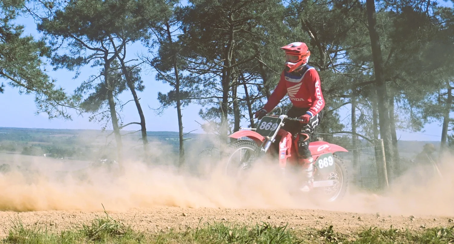 BIGNAN (56) MOTOCROSS 100% MOTOS ANCIENNES FFM LES 9 ET 10 MAI 2026.