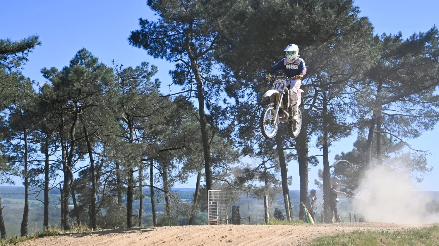 BIGNAN (56) MOTOCROSS 100% MOTOS ANCIENNES FFM LES 9 ET 10 MAI 2026.