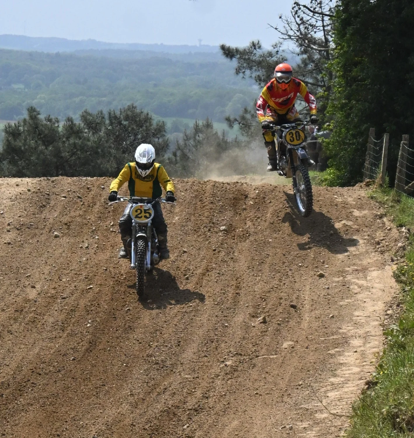 BIGNAN (56) MOTOCROSS 100% MOTOS ANCIENNES FFM LES 9 ET 10 MAI 2026.