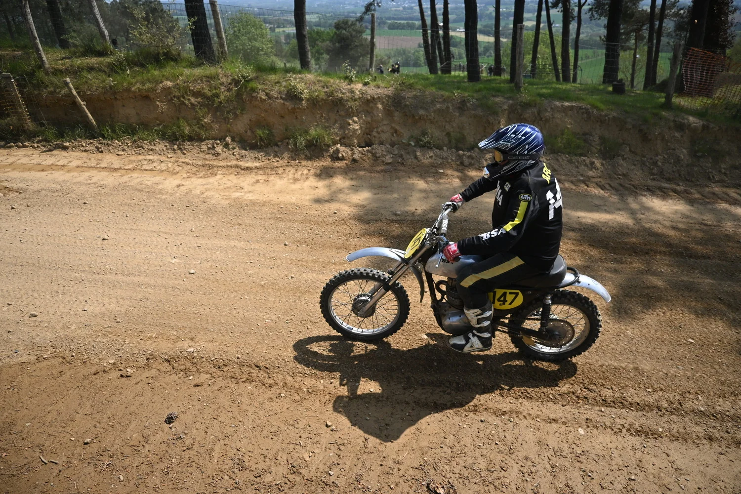 BIGNAN (56) MOTOCROSS 100% MOTOS ANCIENNES FFM LES 9 ET 10 MAI 2026.