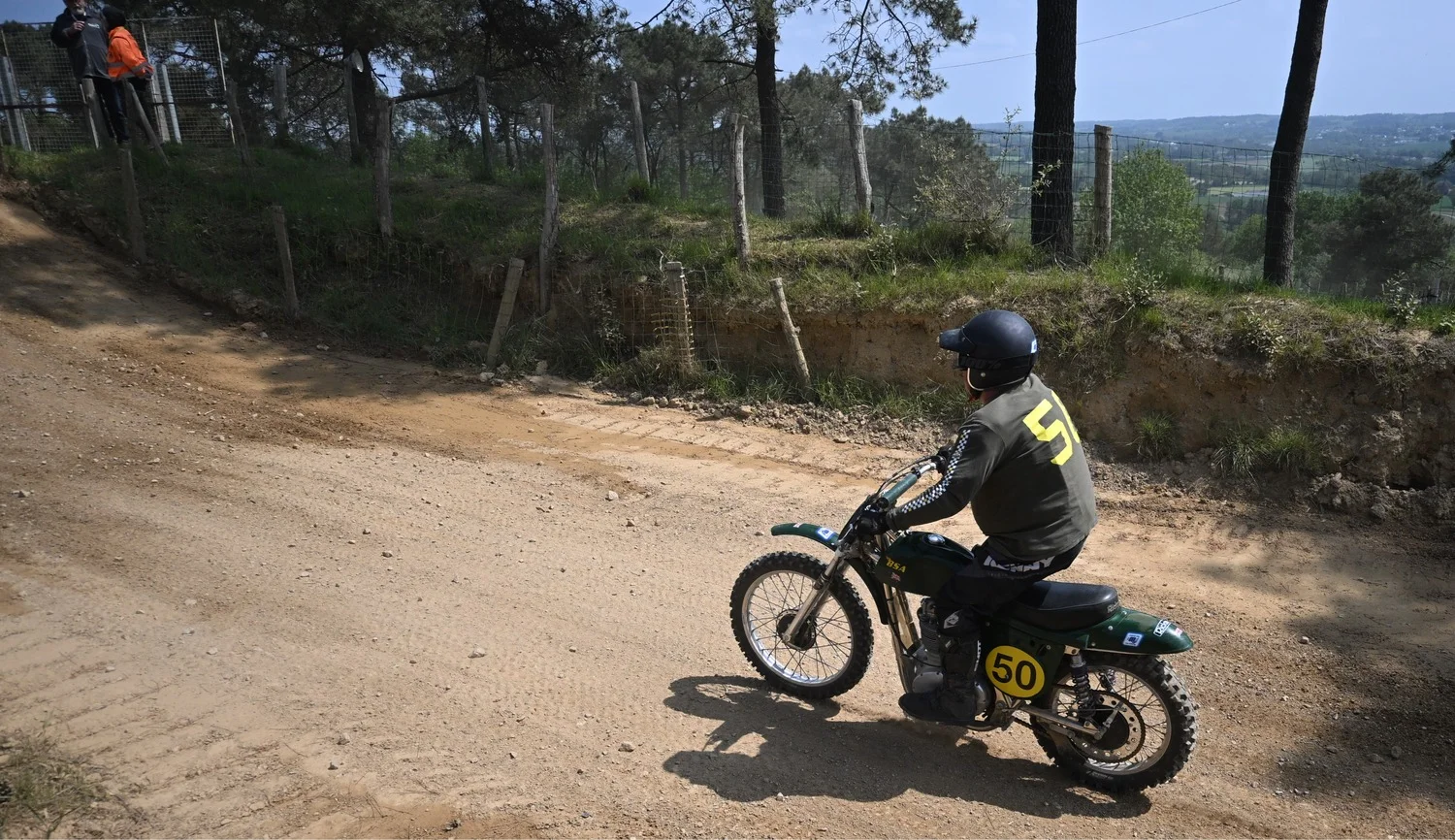 BIGNAN (56) MOTOCROSS 100% MOTOS ANCIENNES FFM LES 9 ET 10 MAI 2026.