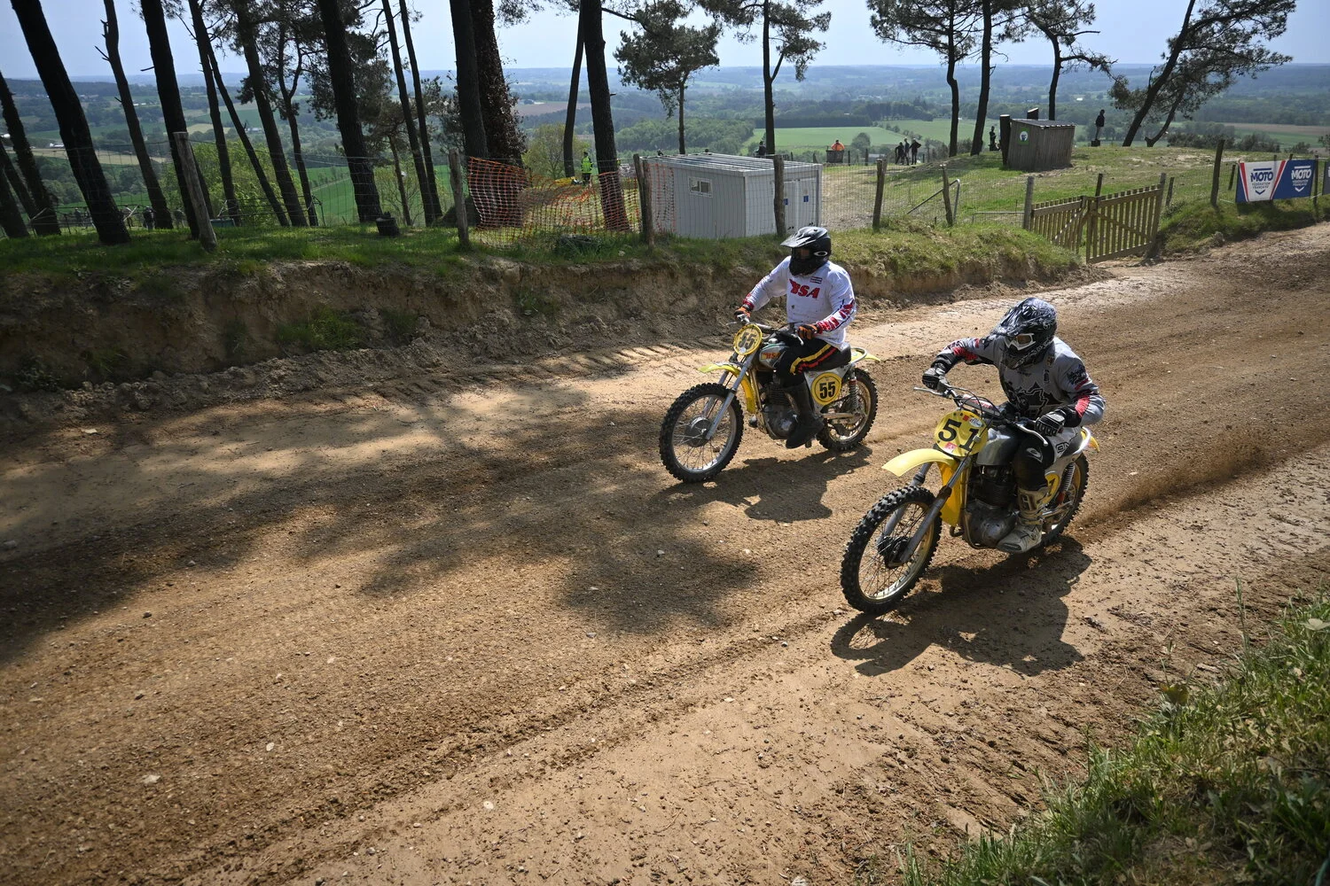 BIGNAN (56) MOTOCROSS 100% MOTOS ANCIENNES FFM LES 9 ET 10 MAI 2026.