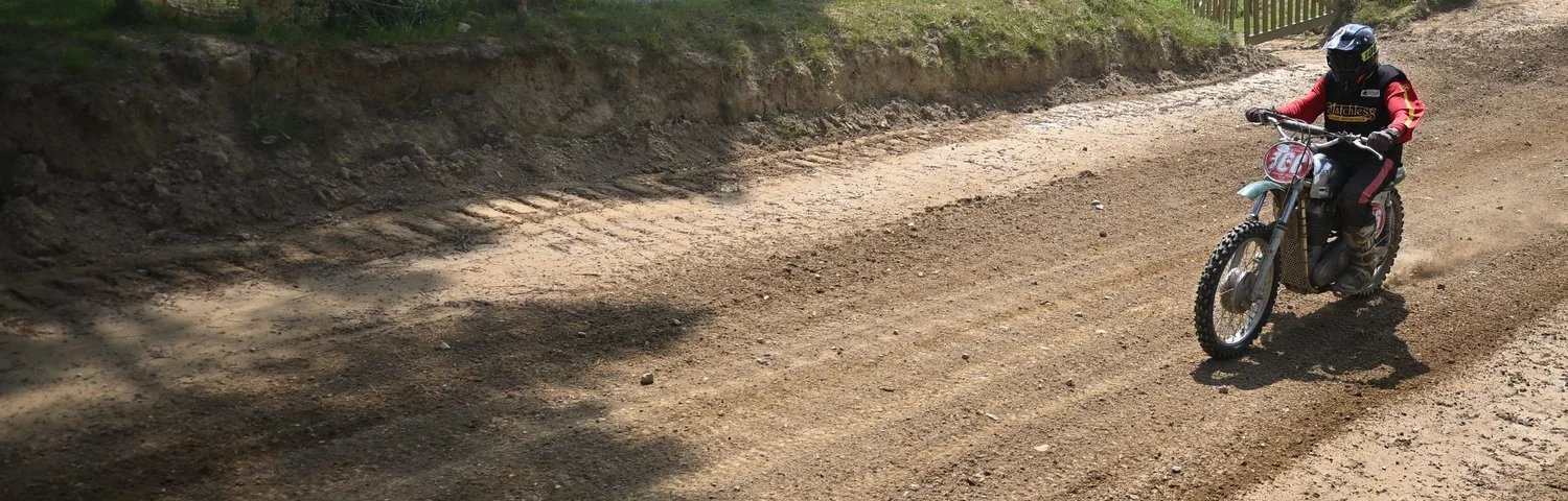 BIGNAN (56) MOTOCROSS 100% MOTOS ANCIENNES FFM LES 9 ET 10 MAI 2026.