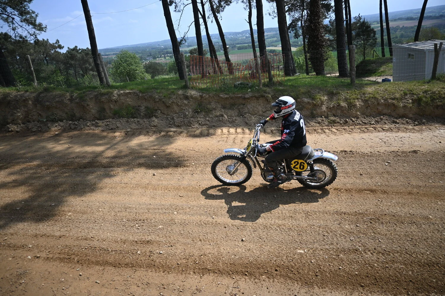 BIGNAN (56) MOTOCROSS 100% MOTOS ANCIENNES FFM LES 9 ET 10 MAI 2026.