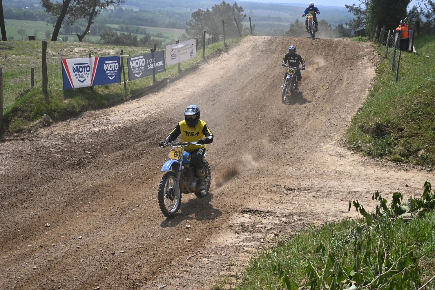 BIGNAN (56) MOTOCROSS 100% MOTOS ANCIENNES FFM LES 9 ET 10 MAI 2026.