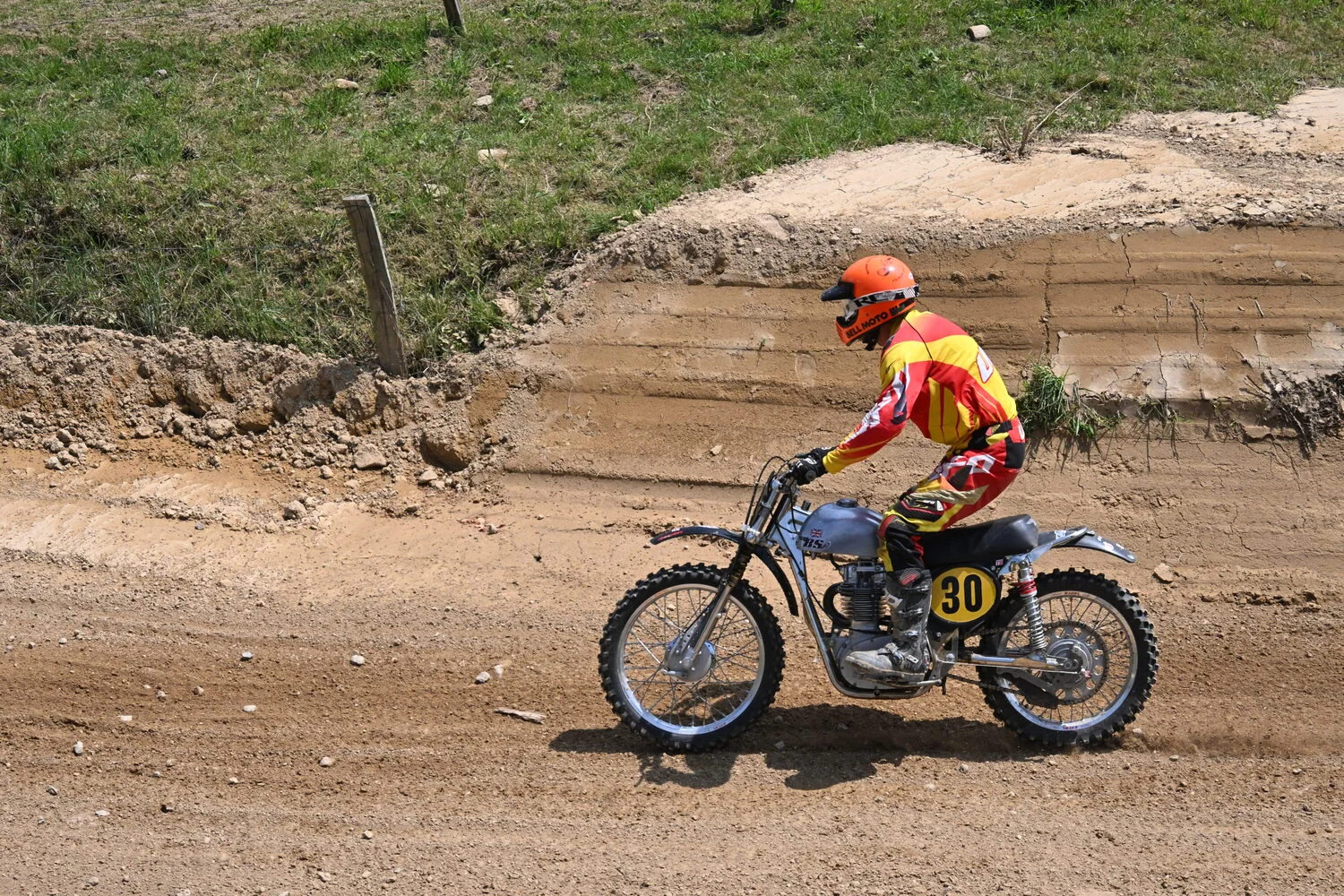 BIGNAN (56) MOTOCROSS 100% MOTOS ANCIENNES FFM LES 9 ET 10 MAI 2026.