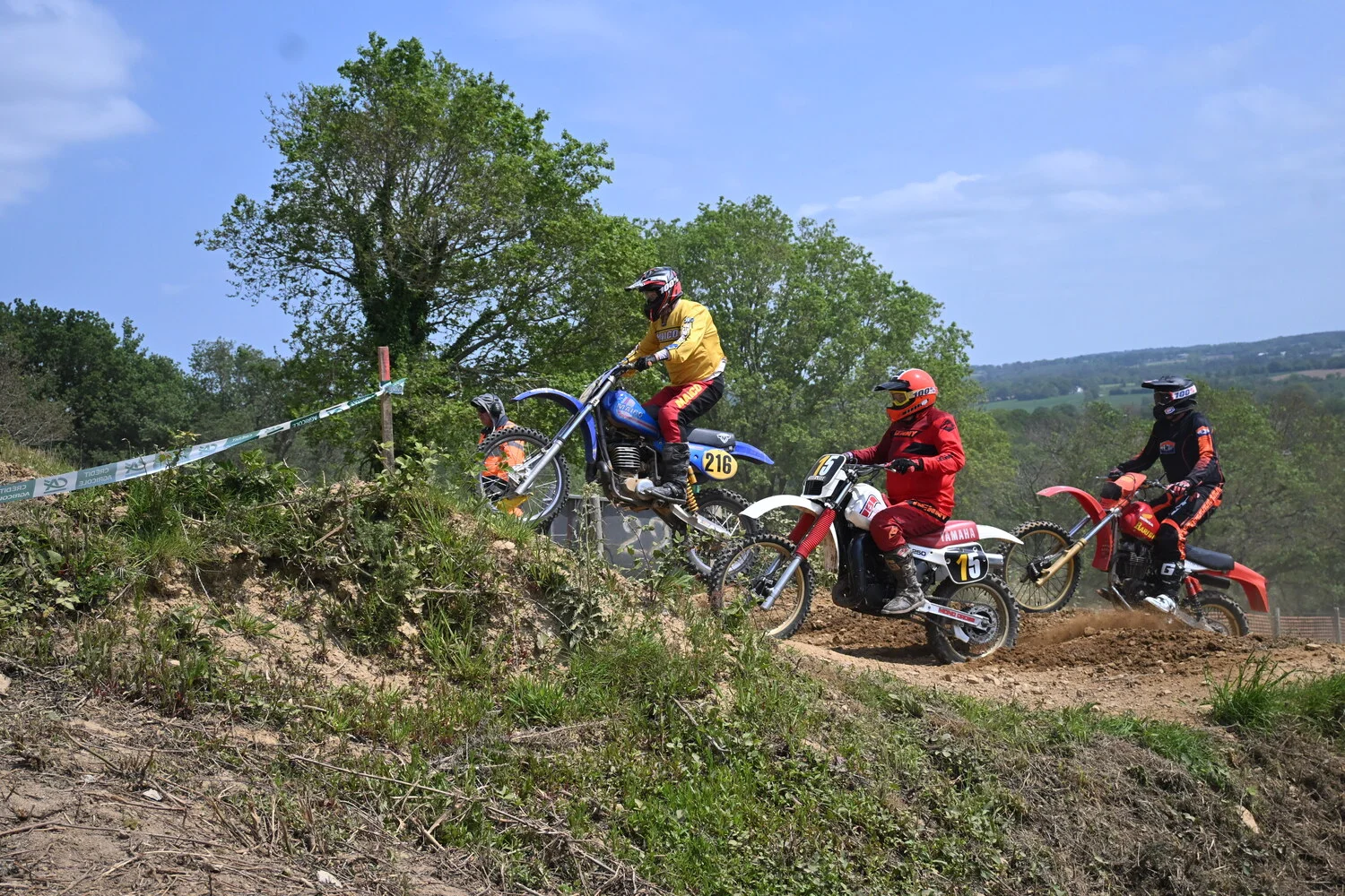 BIGNAN (56) MOTOCROSS 100% MOTOS ANCIENNES FFM LES 9 ET 10 MAI 2026.