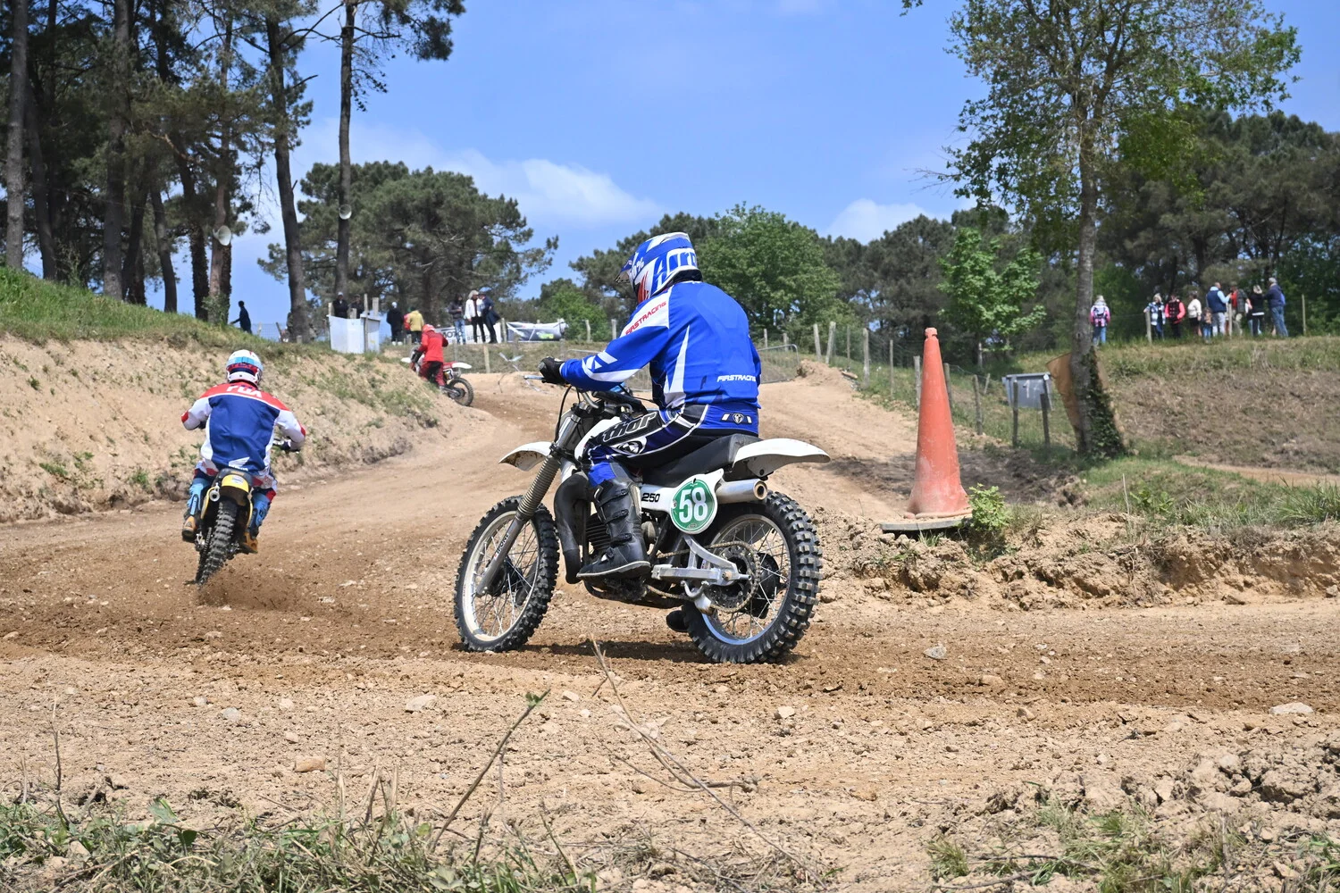 BIGNAN (56) MOTOCROSS 100% MOTOS ANCIENNES FFM LES 9 ET 10 MAI 2026.