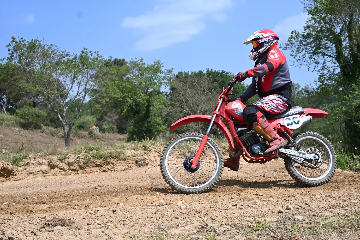 BIGNAN (56) MOTOCROSS 100% MOTOS ANCIENNES FFM LES 9 ET 10 MAI 2026.