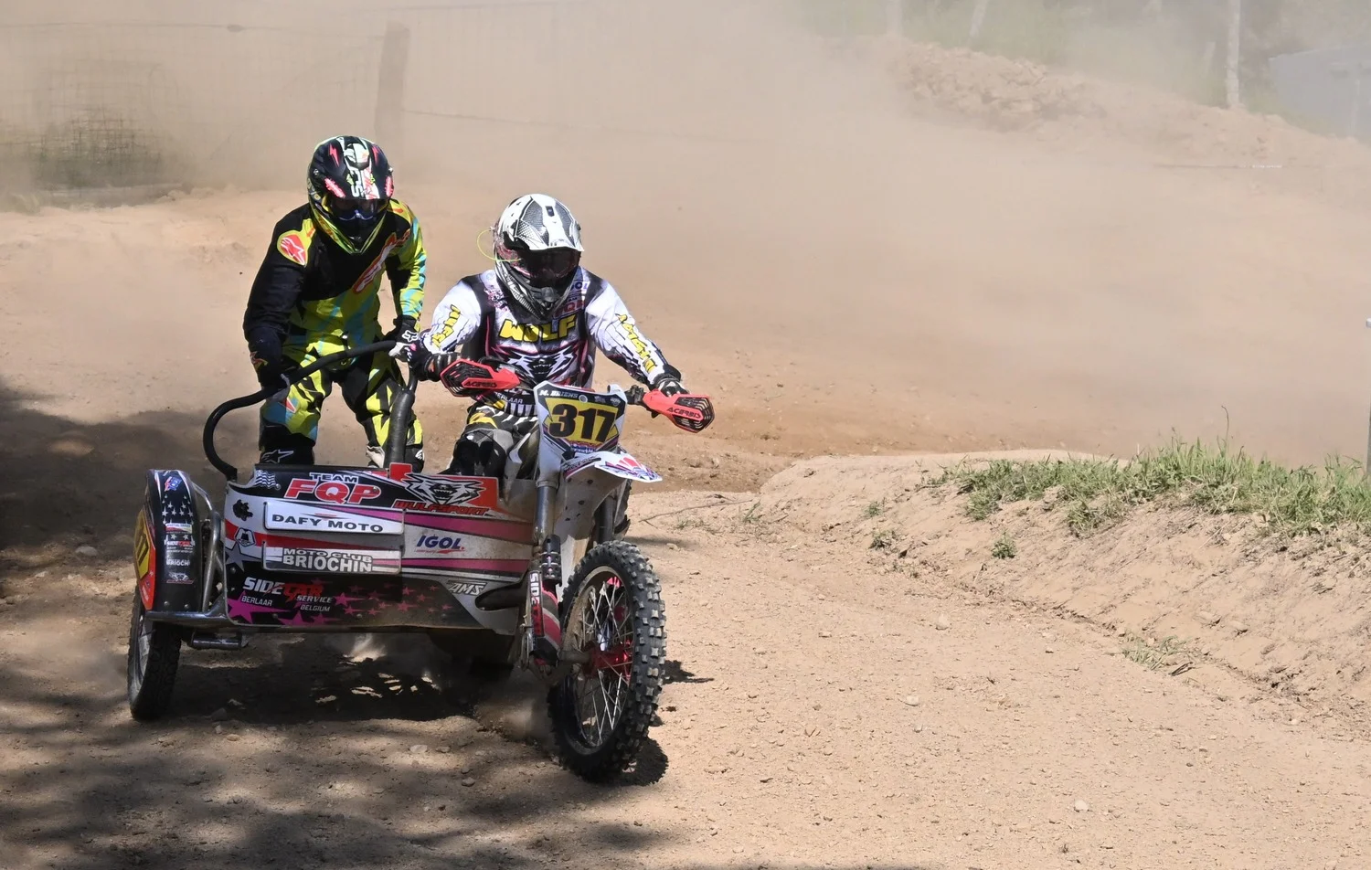 BIGNAN (56) MOTOCROSS 100% MOTOS ANCIENNES FFM LES 9 ET 10 MAI 2026.