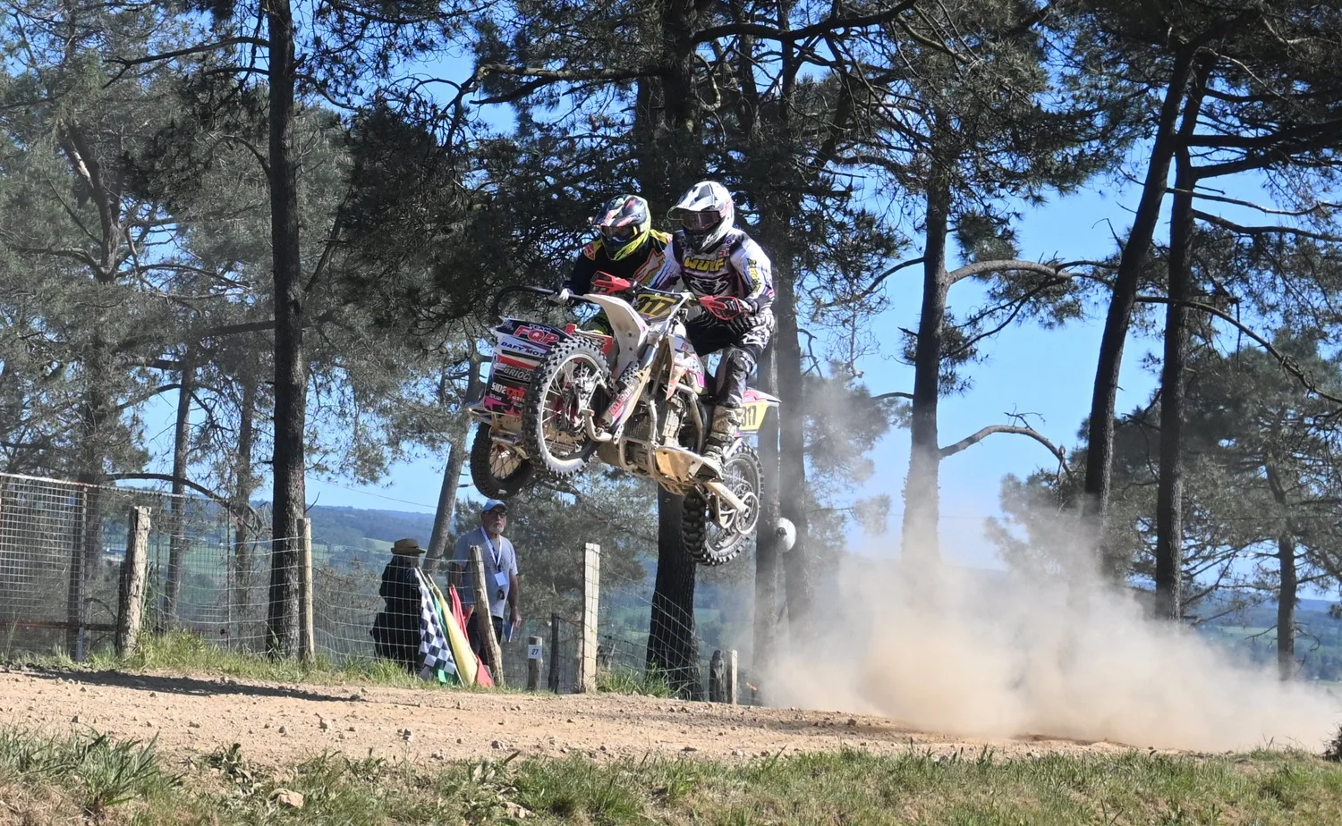 BIGNAN (56) MOTOCROSS 100% MOTOS ANCIENNES FFM LES 9 ET 10 MAI 2026.