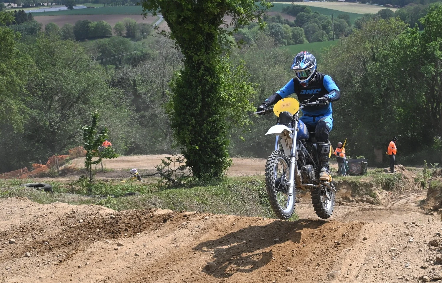 BIGNAN (56) MOTOCROSS 100% MOTOS ANCIENNES FFM LES 9 ET 10 MAI 2026.