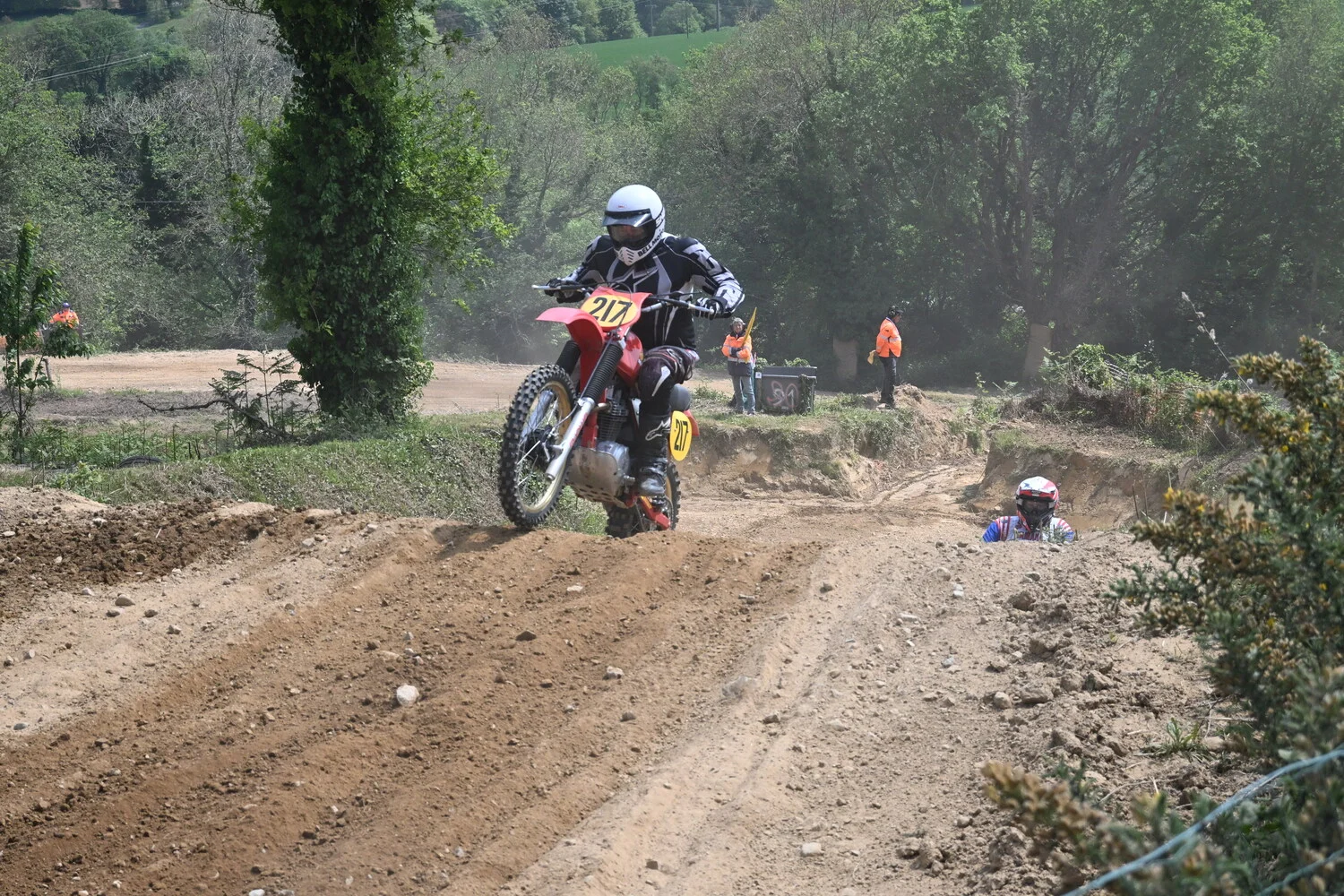 BIGNAN (56) MOTOCROSS 100% MOTOS ANCIENNES FFM LES 9 ET 10 MAI 2026.