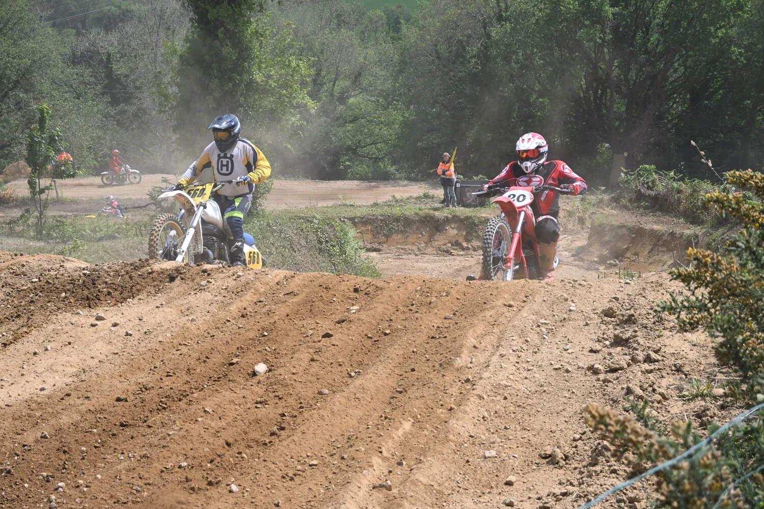 BIGNAN (56) MOTOCROSS 100% MOTOS ANCIENNES FFM LES 9 ET 10 MAI 2026.