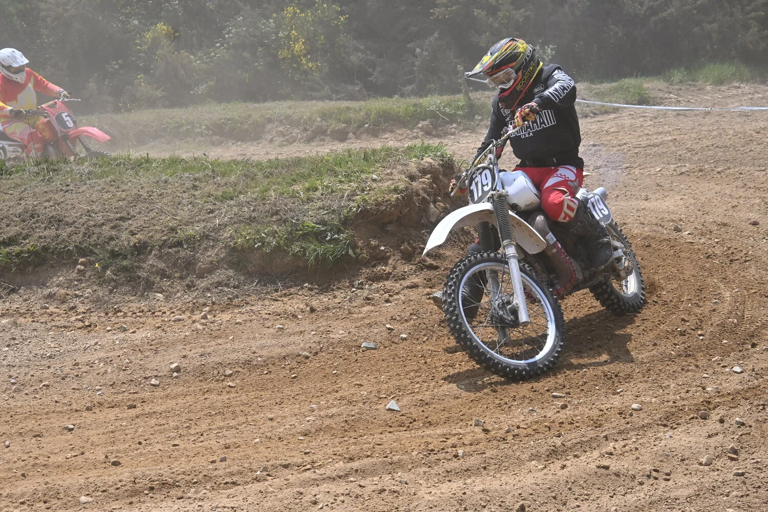 BIGNAN (56) MOTOCROSS 100% MOTOS ANCIENNES FFM LES 9 ET 10 MAI 2026.