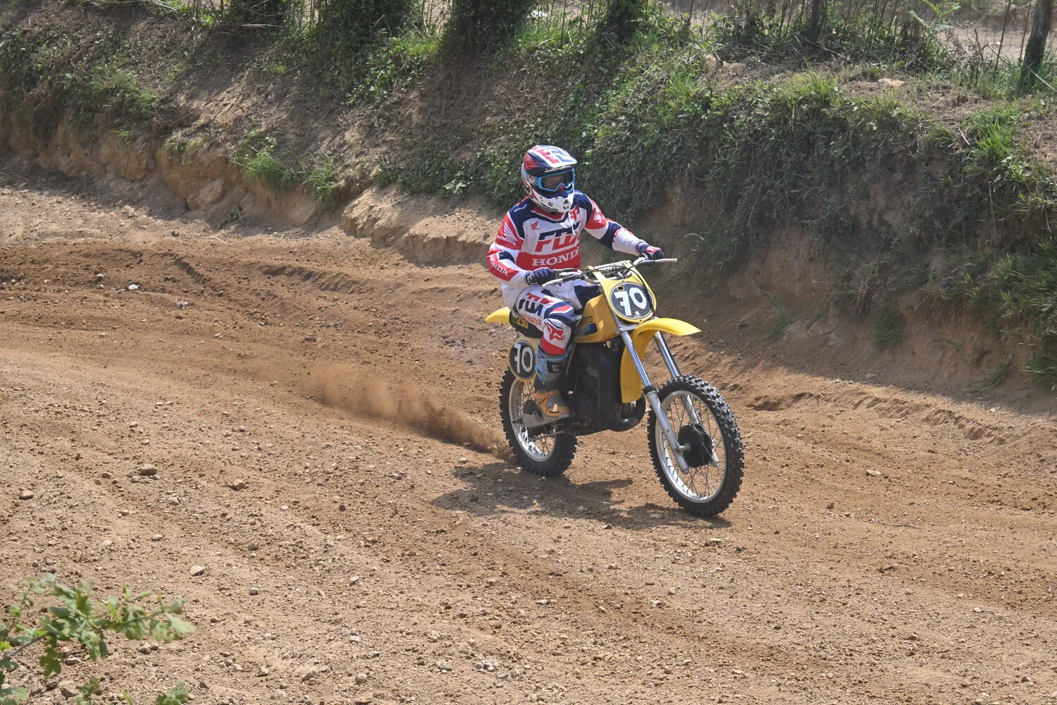 BIGNAN (56) MOTOCROSS 100% MOTOS ANCIENNES FFM LES 9 ET 10 MAI 2026.
